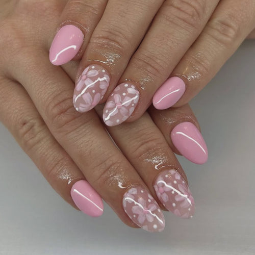 Artistic fingernails with elegant floral design Bowlift