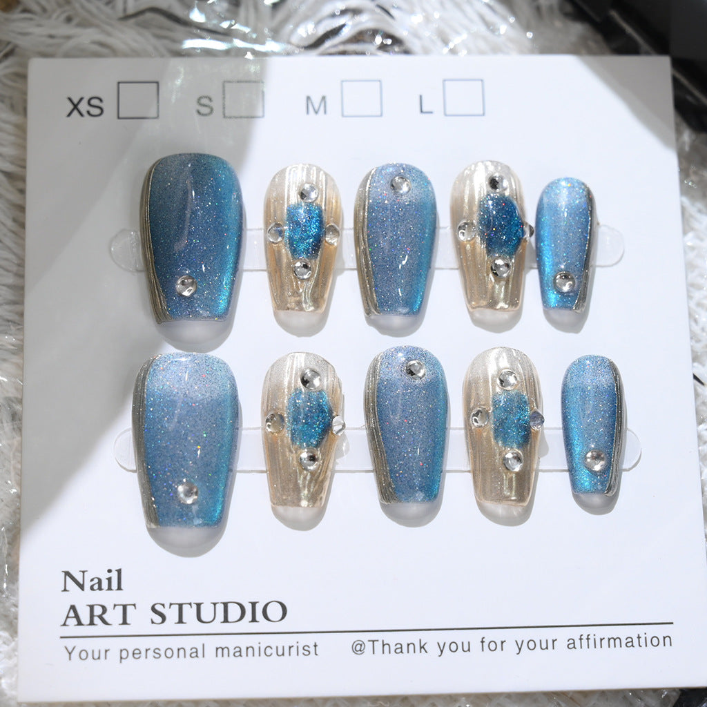 Glittery Press-On Nail Art Bowlift