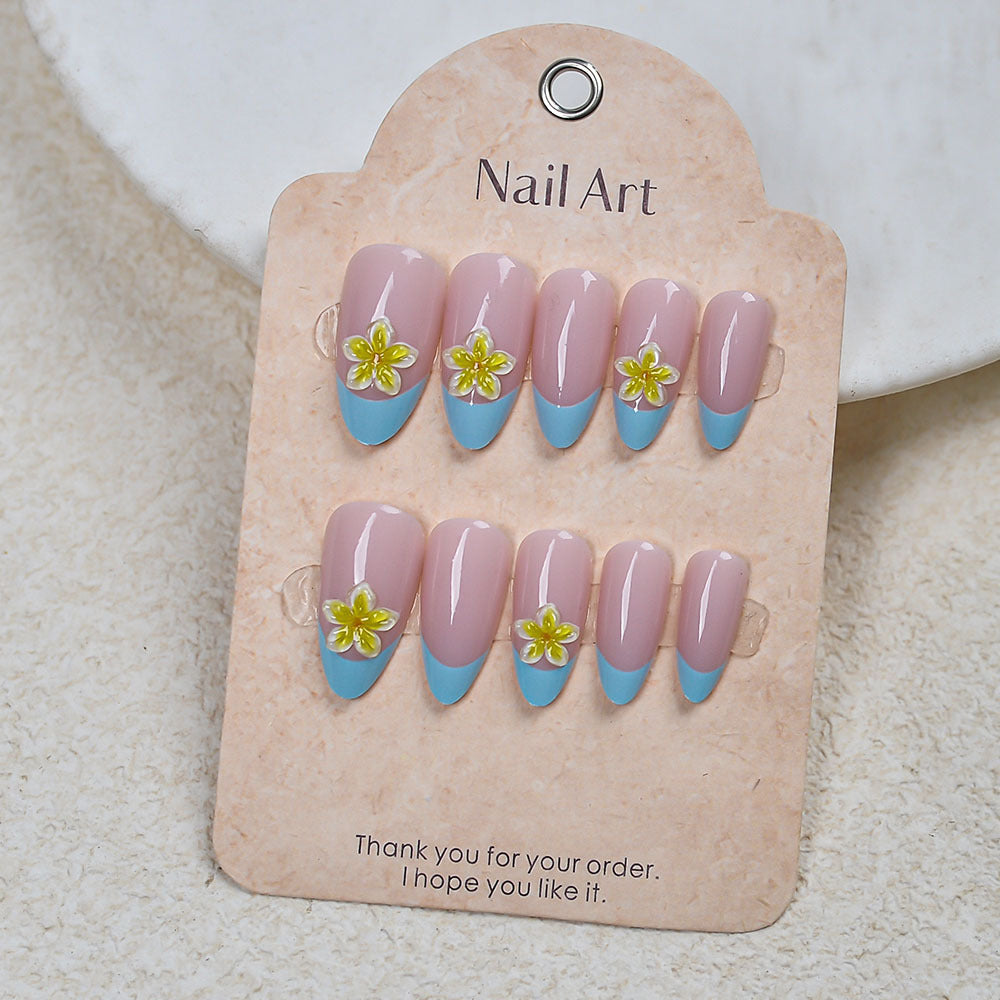 Floral-Designed Press-On Nail Set Bowlift