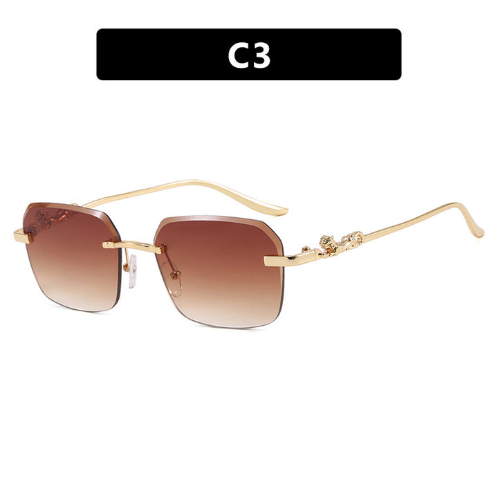 Women's fashionable square sunglasses with elegant gold frame and protective UV filter Bowlift