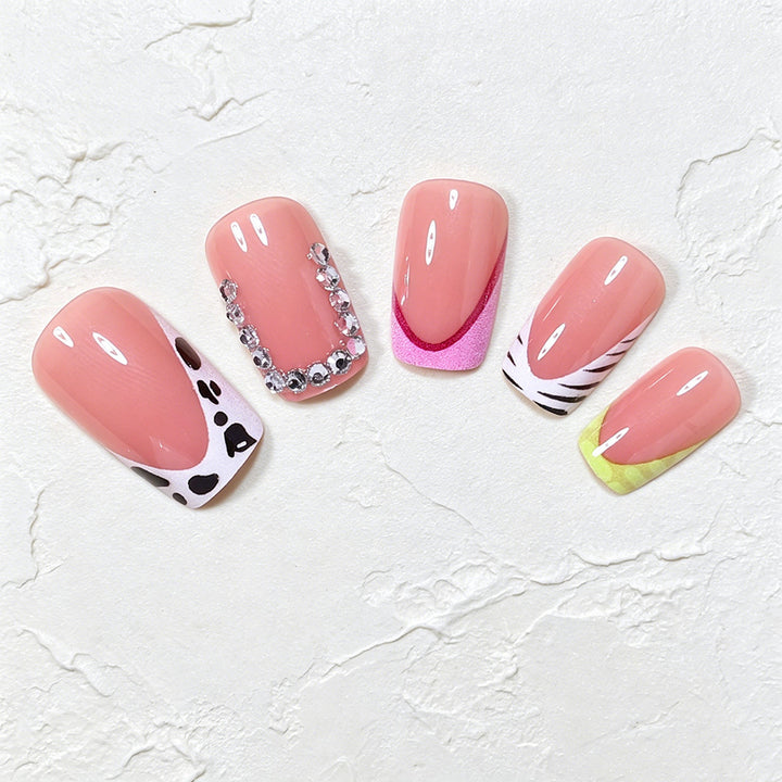 Artistic Press-On Nail Art Tips with Unique Patterns Bowlift