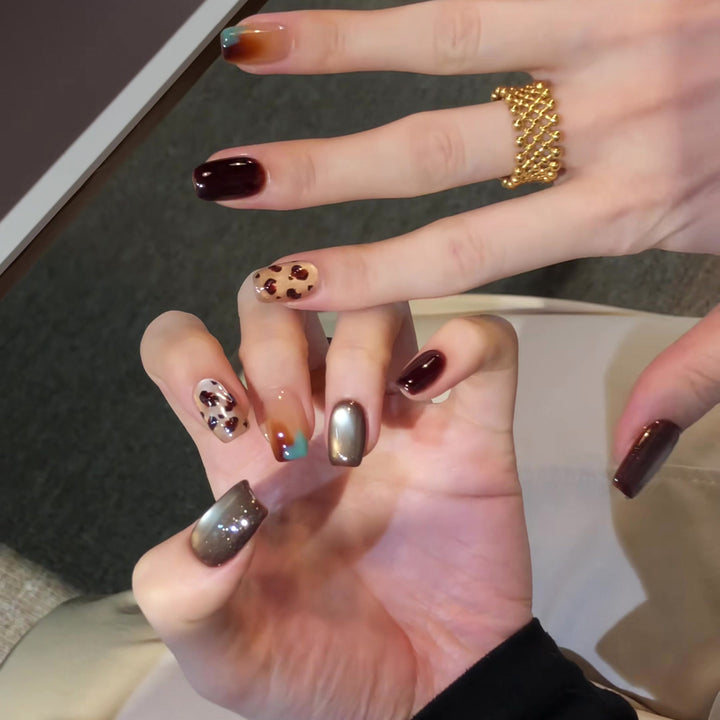 Artistic Press-On Nail Design Bowlift