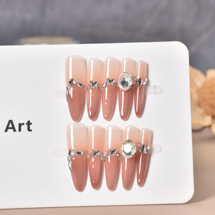 Glamorous Press-On Nail Extensions Bowlift