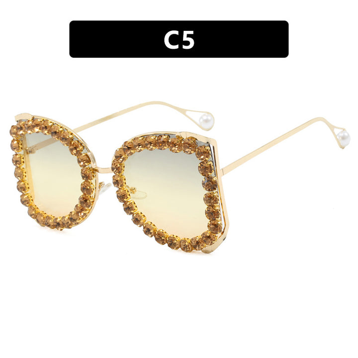 Women's extravagant cat-eye sunglasses with sparkling rhinestone frame Bowlift
