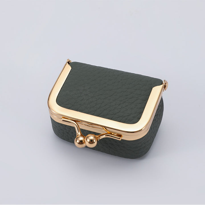 Elegant Vintage Clutch Bowlift