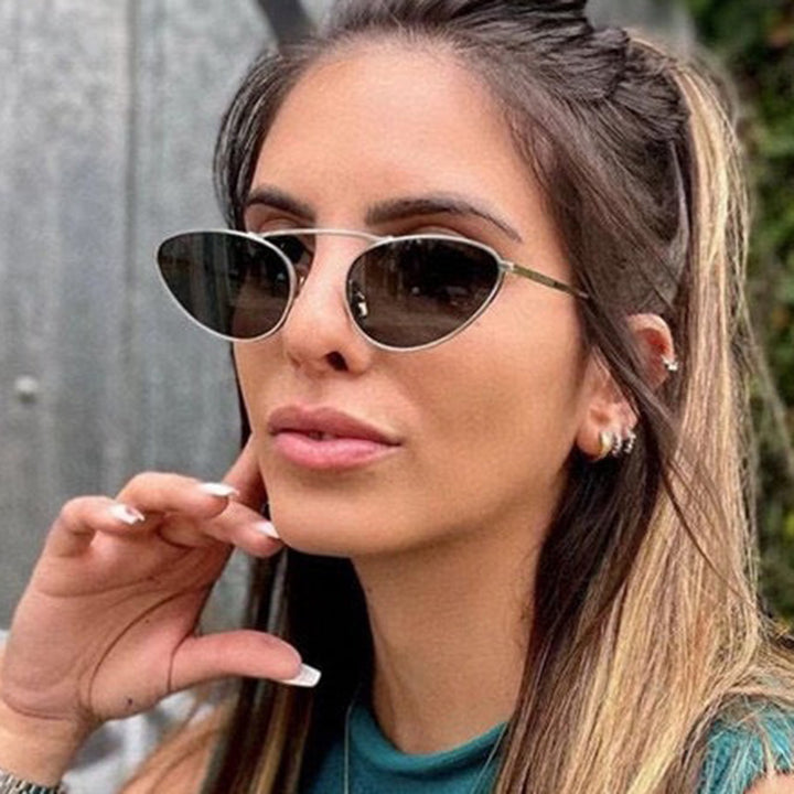 Women trendy Cat-Eye sunglasses with slim metal frame Bowlift
