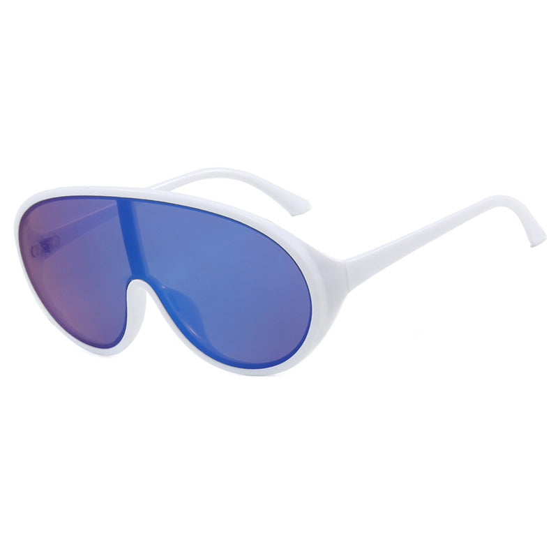 Women's futuristic sunglasses with large lenses and ergonomic frame Bowlift