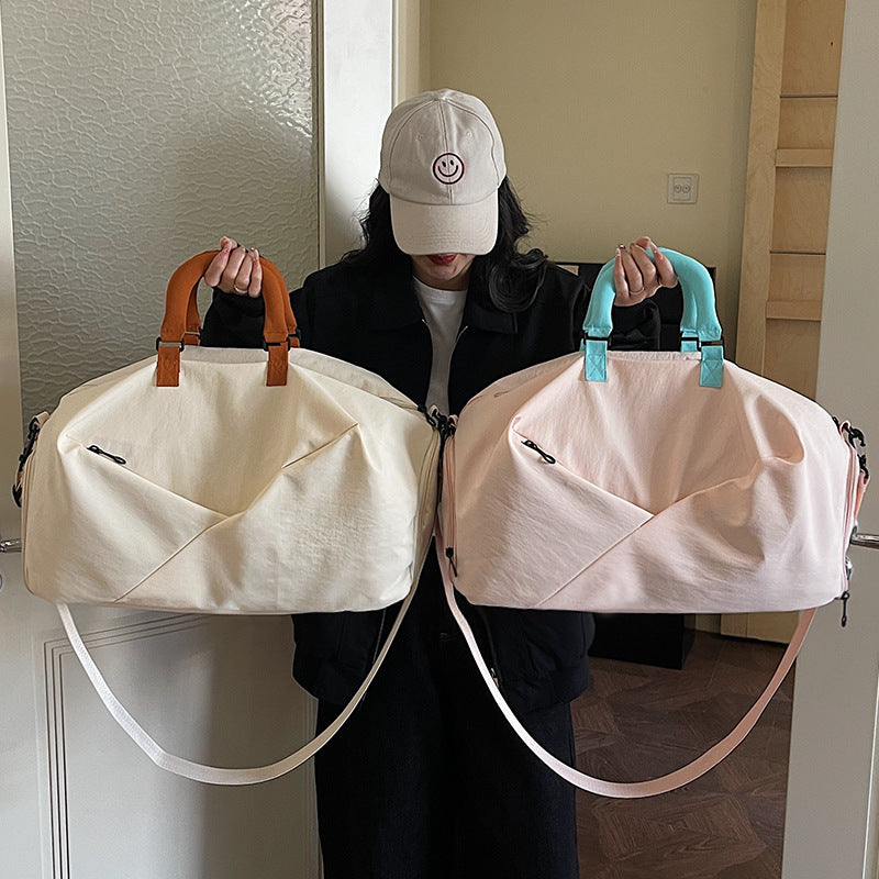 Versatile Utility Weekend Duffle Bag
