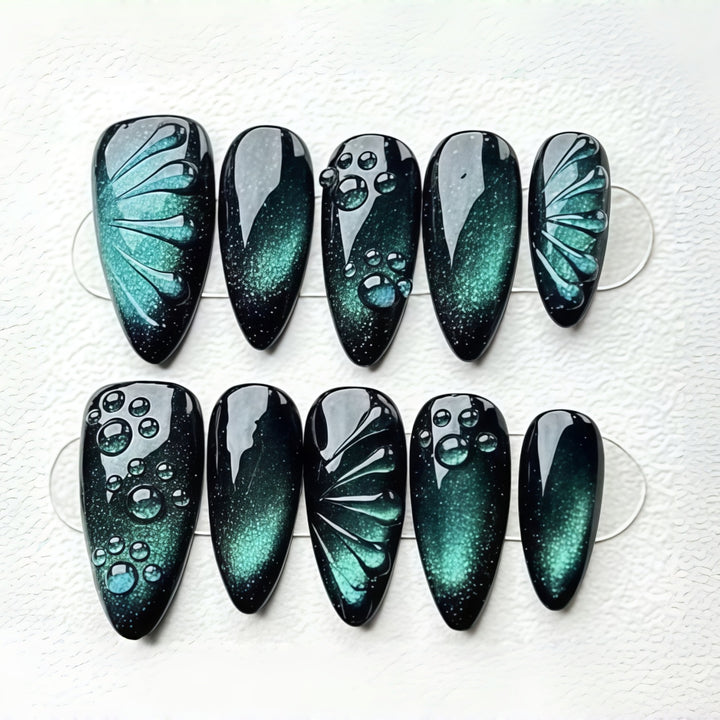 Artificial nails with shimmering wave design Bowlift
