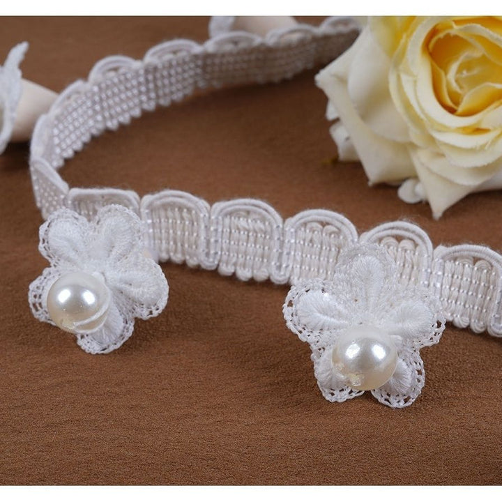 Elegant and Playful Lace Trim Bowlift
