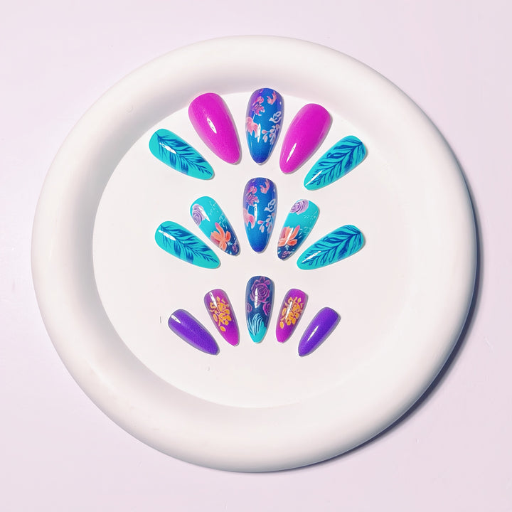 Artistic Floral Stiletto Nail Art Bowlift