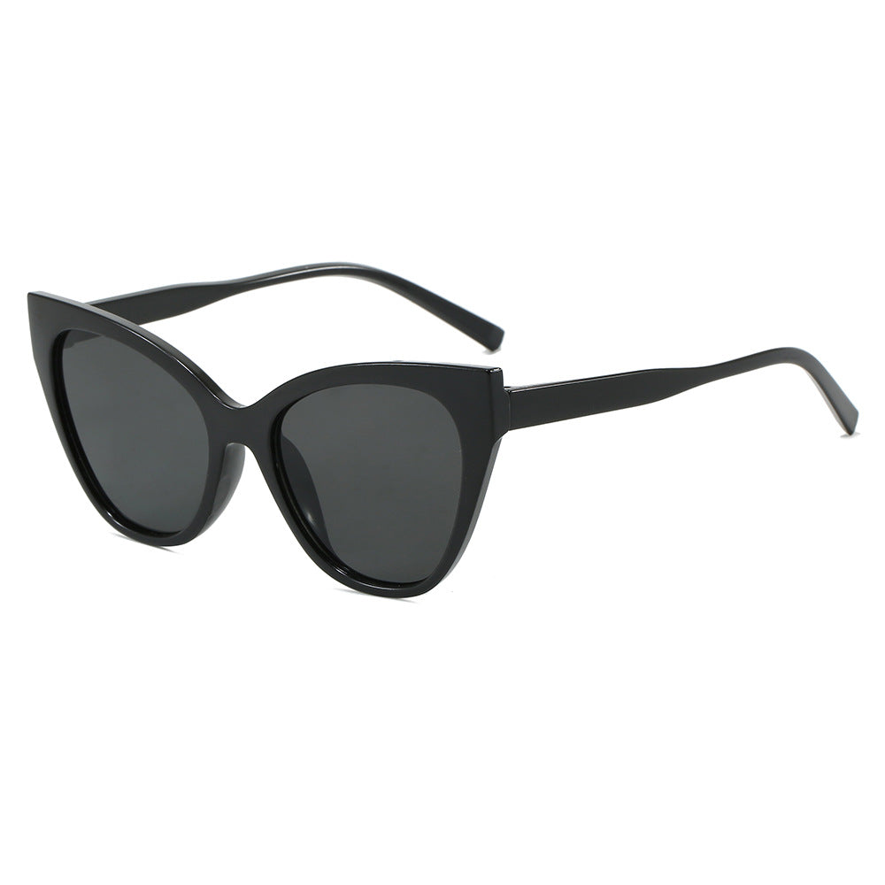 Women's Cat-Eye Sunglasses with UV Protection and Modern Frame Bowlift