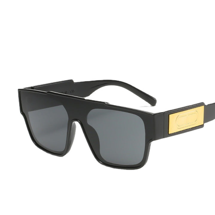 Women's Fashionable Oversized Shield Sunglasses in Extravagant Design Bowlift