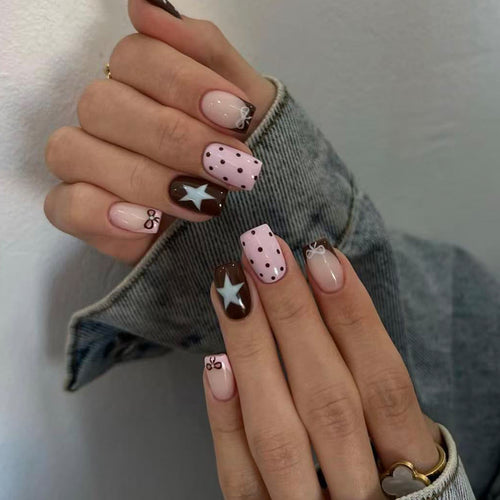 Self-adhesive artificial nails with playful patterns Bowlift