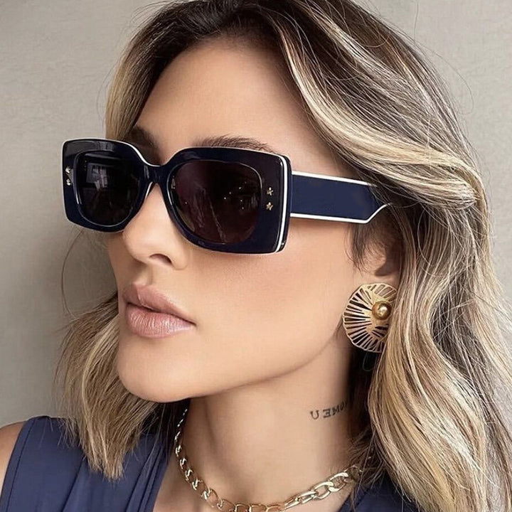 Ladies extravagant square sunglasses with stylish details Bowlift