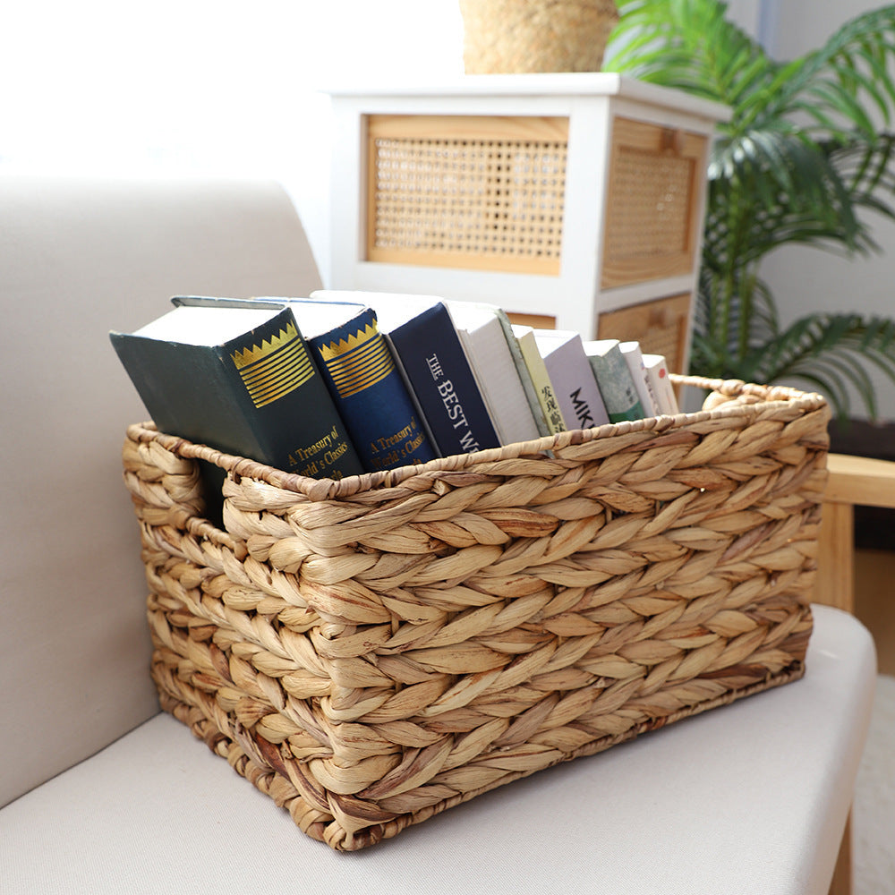 Handcrafted organizer basket with two handles Bowlift