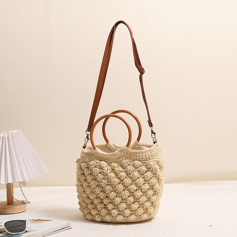 Handcrafted macrame bag with wooden handles Bowlift