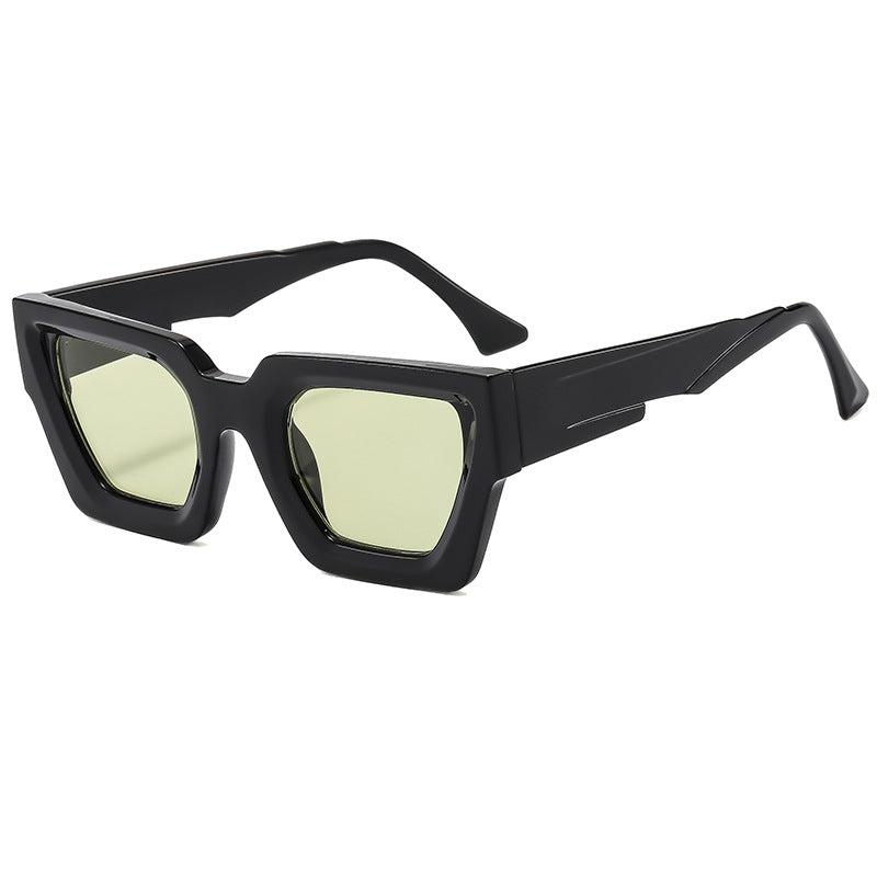 Ladies stylish square sunglasses in modern design with refined plastic frame Bowlift