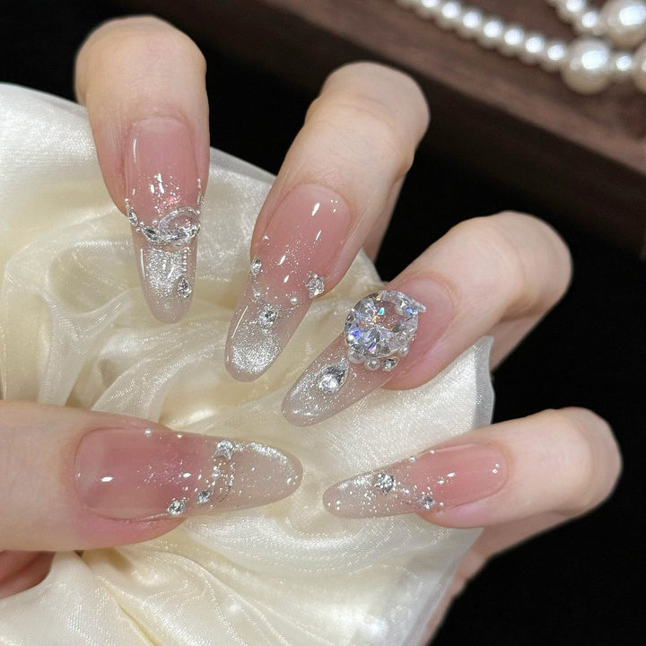 Artificial artificial nails with luxurious glitter and rhinestone design Bowlift