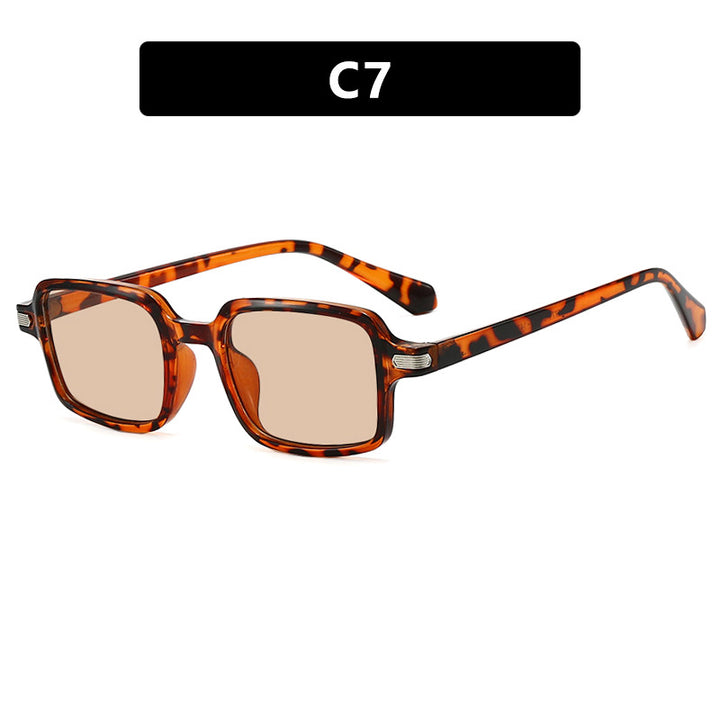 Women square sunglasses with protective UV filter and sturdy frame Bowlift