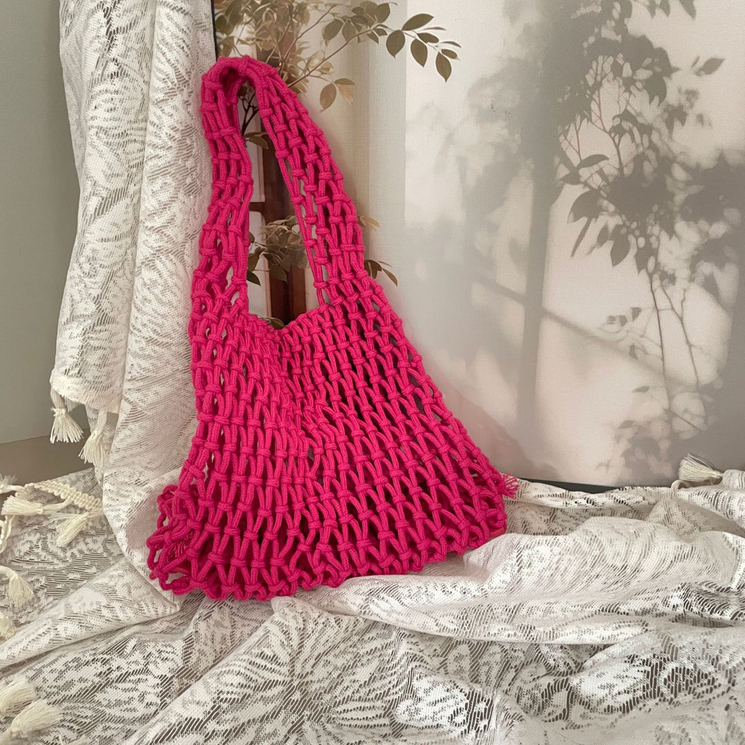 Hand-knotted tote bag with unique design Bowlift