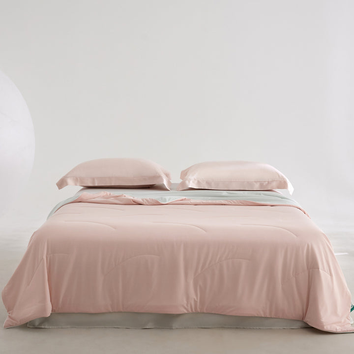Women's breathable and comfortable blanket with soft texture Bowlift