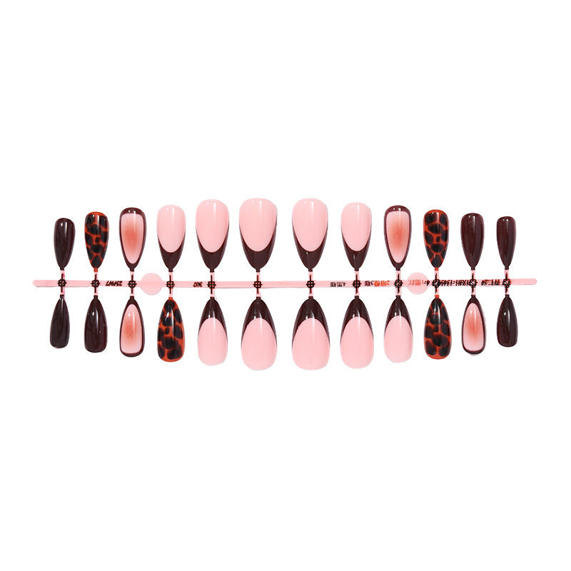 Artificial nail set with elegant gradient and leopard pattern Bowlift