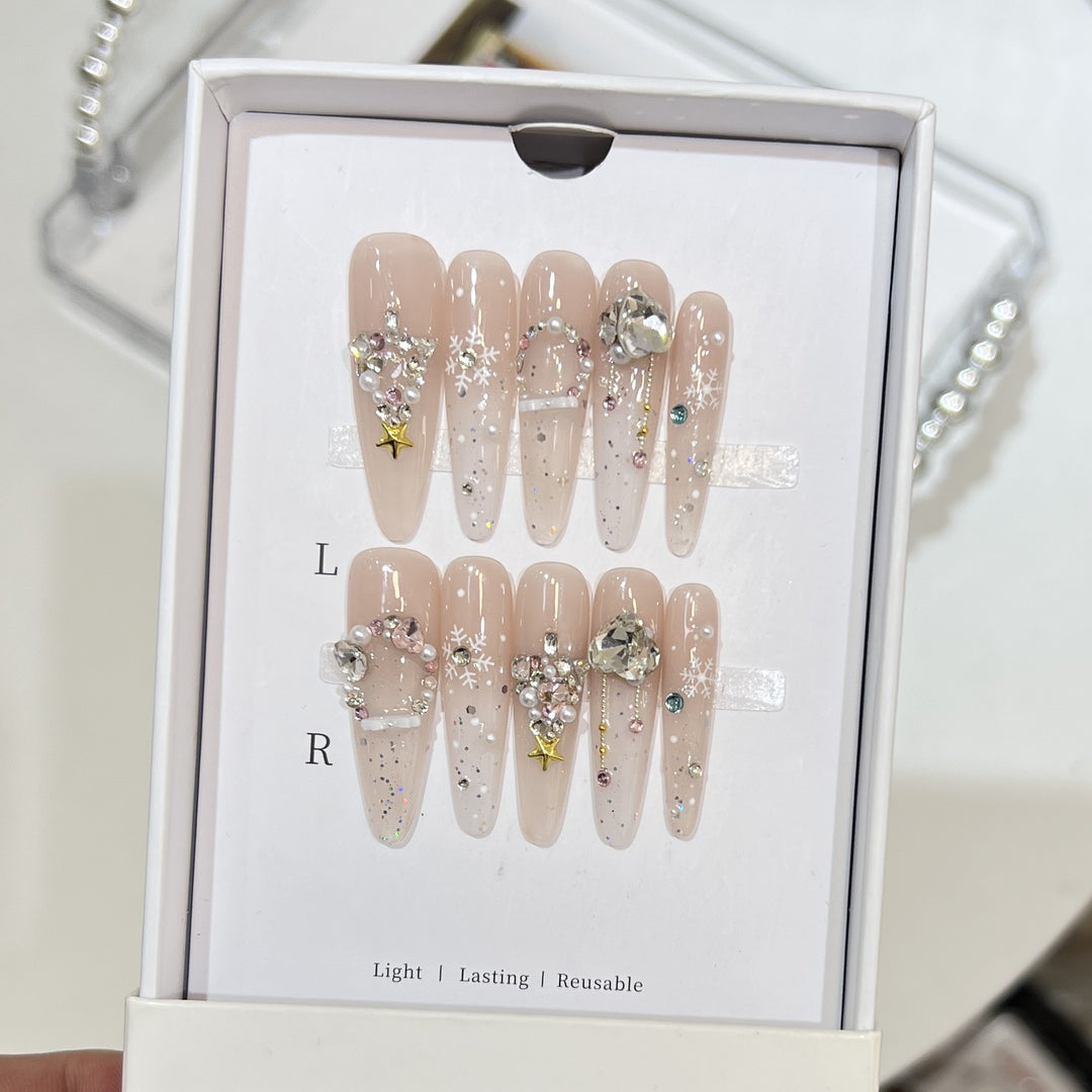 Glittery Press-On Nail Art Set with Snowflake Design Bowlift