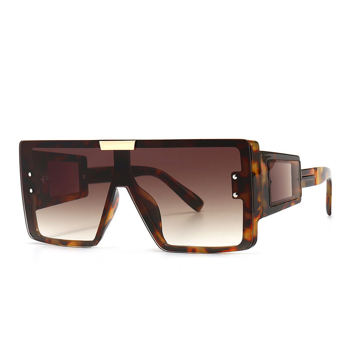 Women's stylish sunglasses in futuristic style with large frame Bowlift