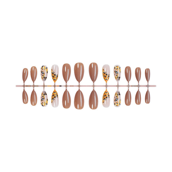 Creative Nail Art Set with Leopard Design and Glamorous Accents Bowlift