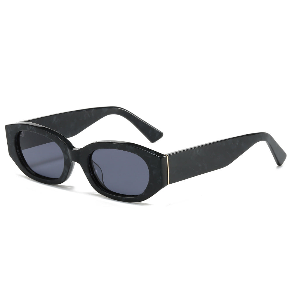 Women Designer Sunglasses with extravagant geometric frames and UV protection Bowlift