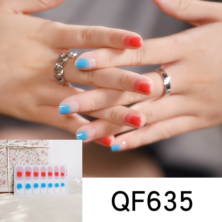 Artificial nail design with heart motif Bowlift