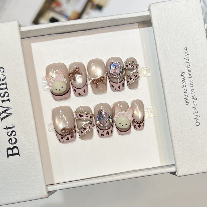 Whimsical Animal-Themed Press-On Nail Set Bowlift