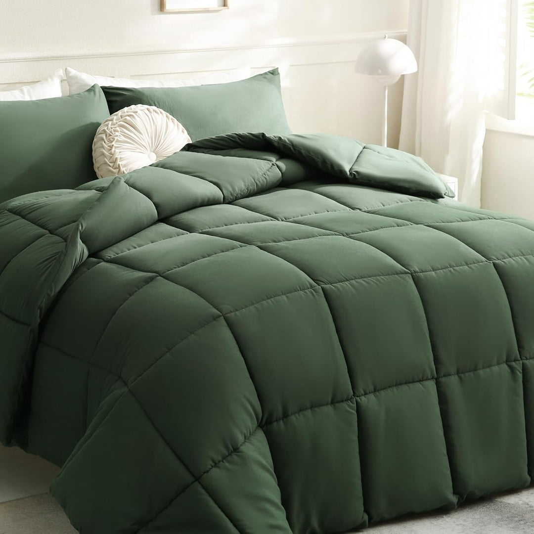 Ultra-Soft Premium All-Season Comforter Bowlift