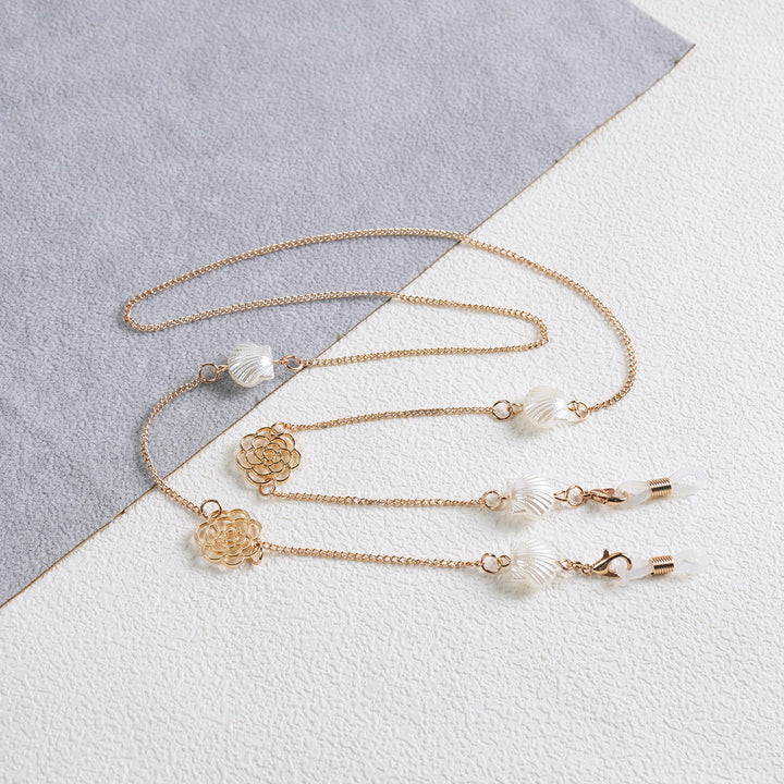Elegant Floral Drop Earrings Bowlift