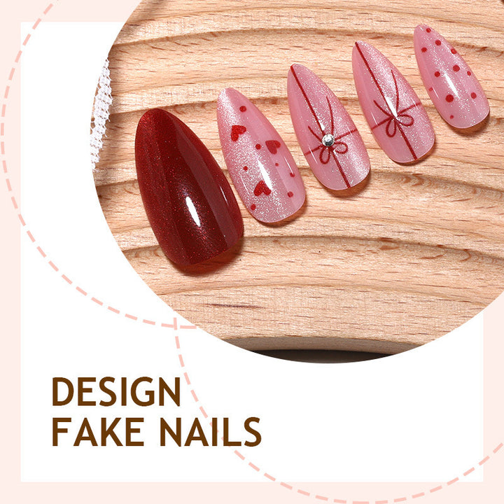 Artificial nail set with romantic heart and glitter designs Bowlift