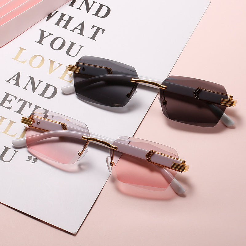 Avant-Garde Luxury Shield Sunglasses Bowlift