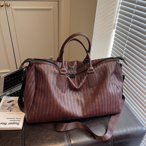 Noble and Durable Travel Bag in Modern Wave Pattern Bowlift