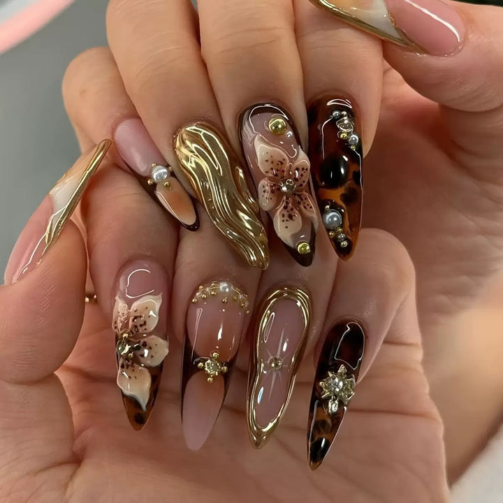 Artistic Nail Art Bowlift