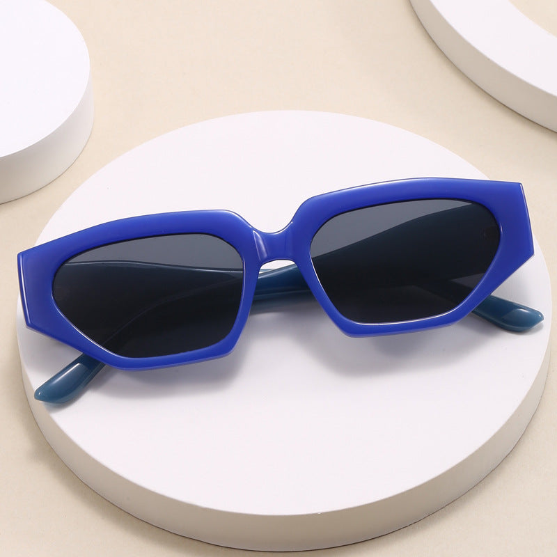 Ladies stylish oversized sunglasses Bowlift