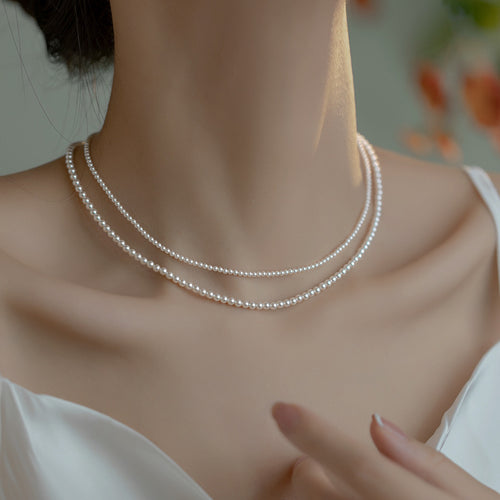 Delicate Pearl Necklace Bowlift