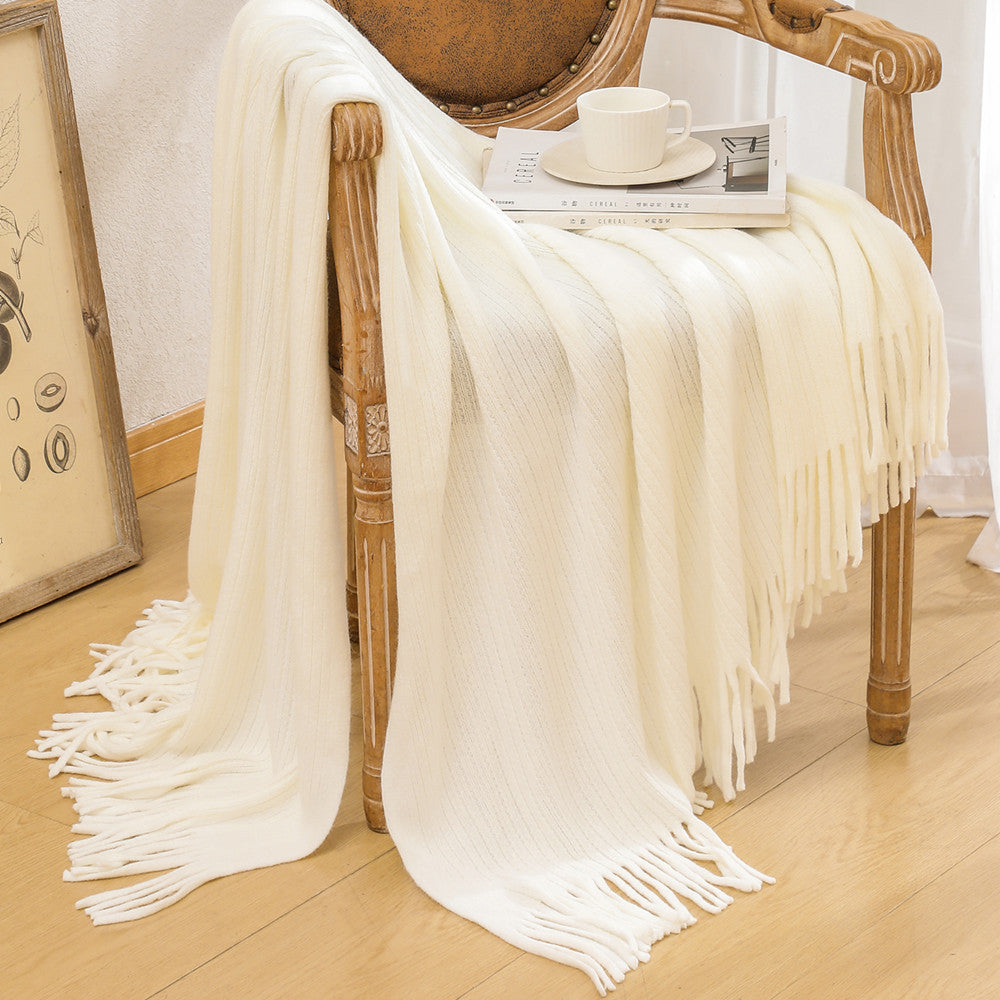Ladies cozy knit blanket Bowlift