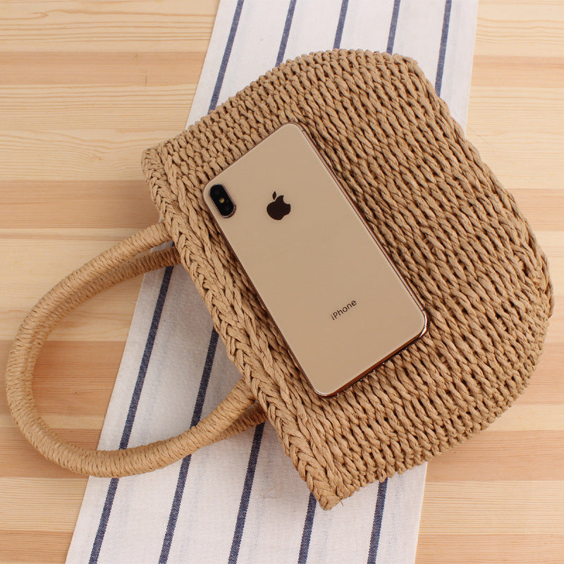 Handbag Made of Braided Natural Material with Modern Details Bowlift