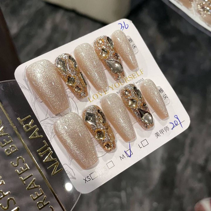 Glamorous Heart-Themed Press-On Nail Set Bowlift