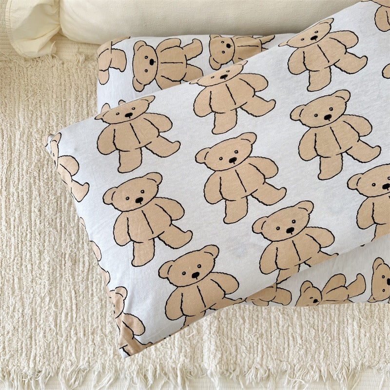 Unisex cotton pillowcase with cheerful bear design Bowlift