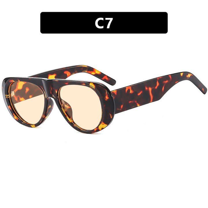 Women contemporary sunglasses with innovative design Bowlift