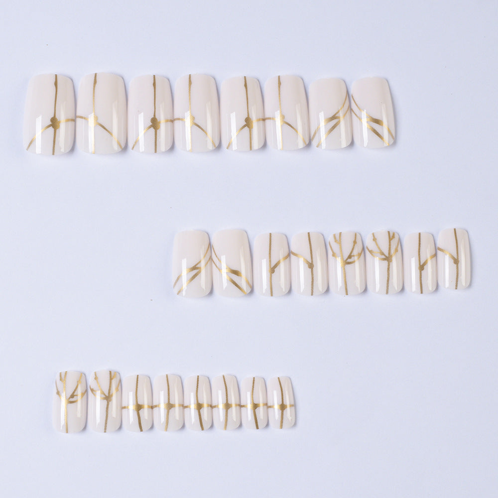 Artificial nails with elegant golden line pattern Bowlift