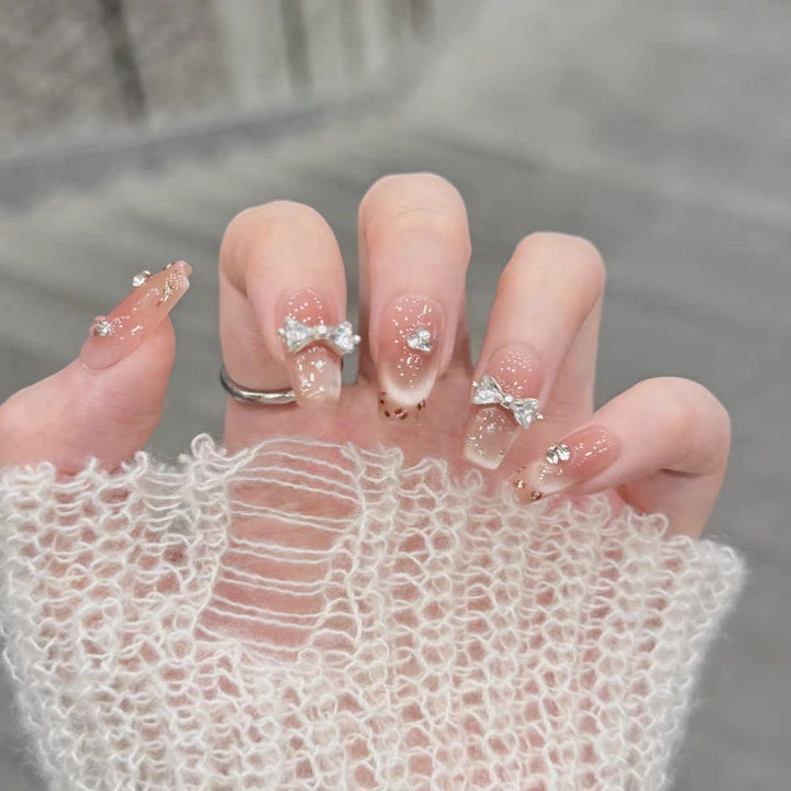 Glamorous Decorative Artificial Nails Bowlift