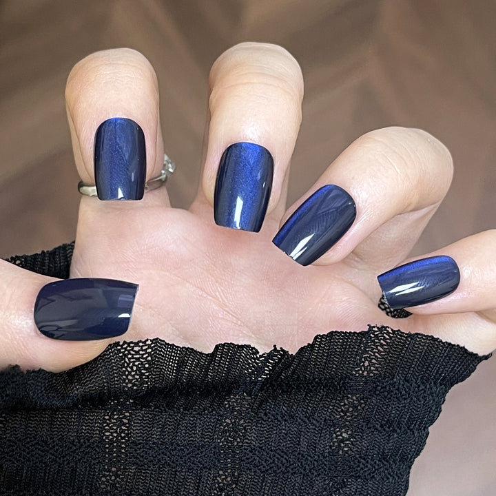 Artistic Nail Extensions with Decorative Elements Bowlift