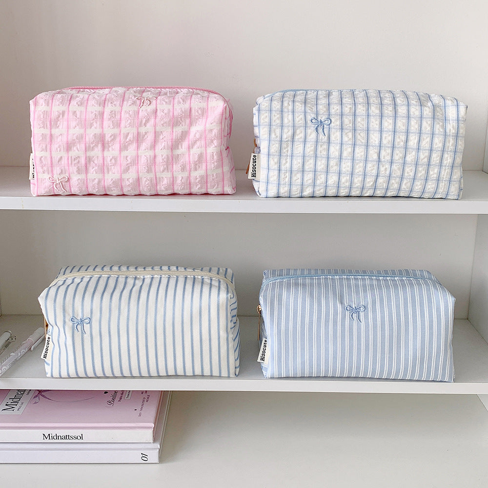 Quilted Rectangular Cosmetic Pouch with Top Zipper Bowlift